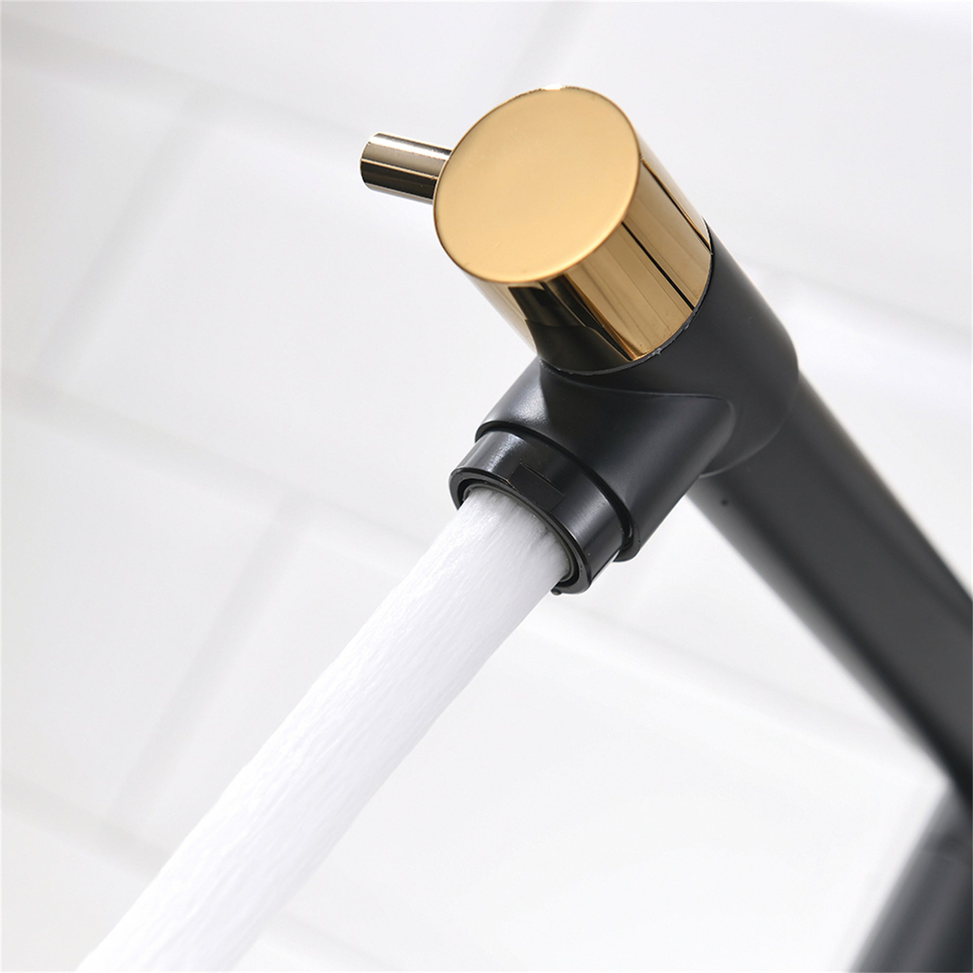 Modern Pull-down Single Handle Kitchen Faucet with Two Nozzles