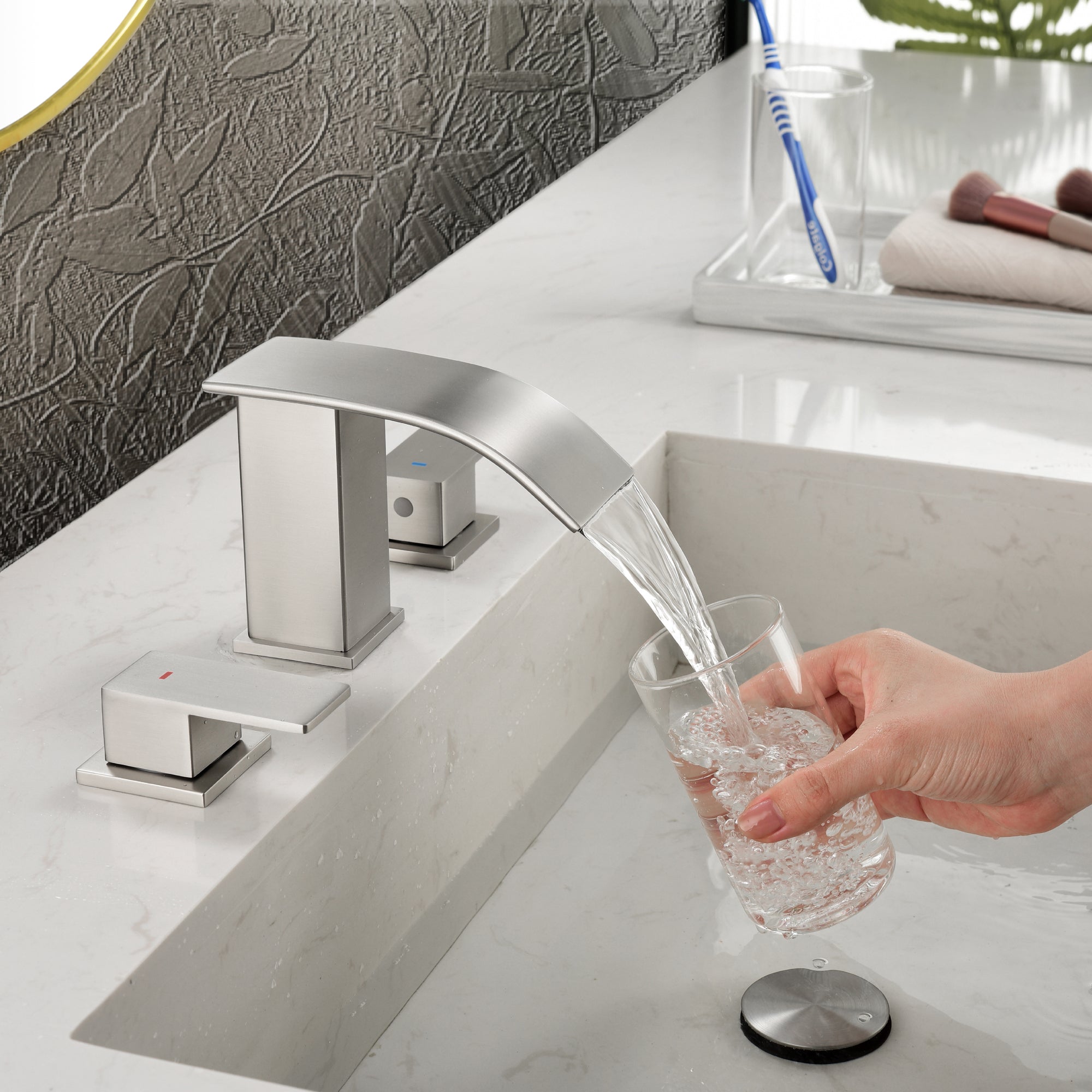 Two-Handle Bathroom Faucet with Drainer