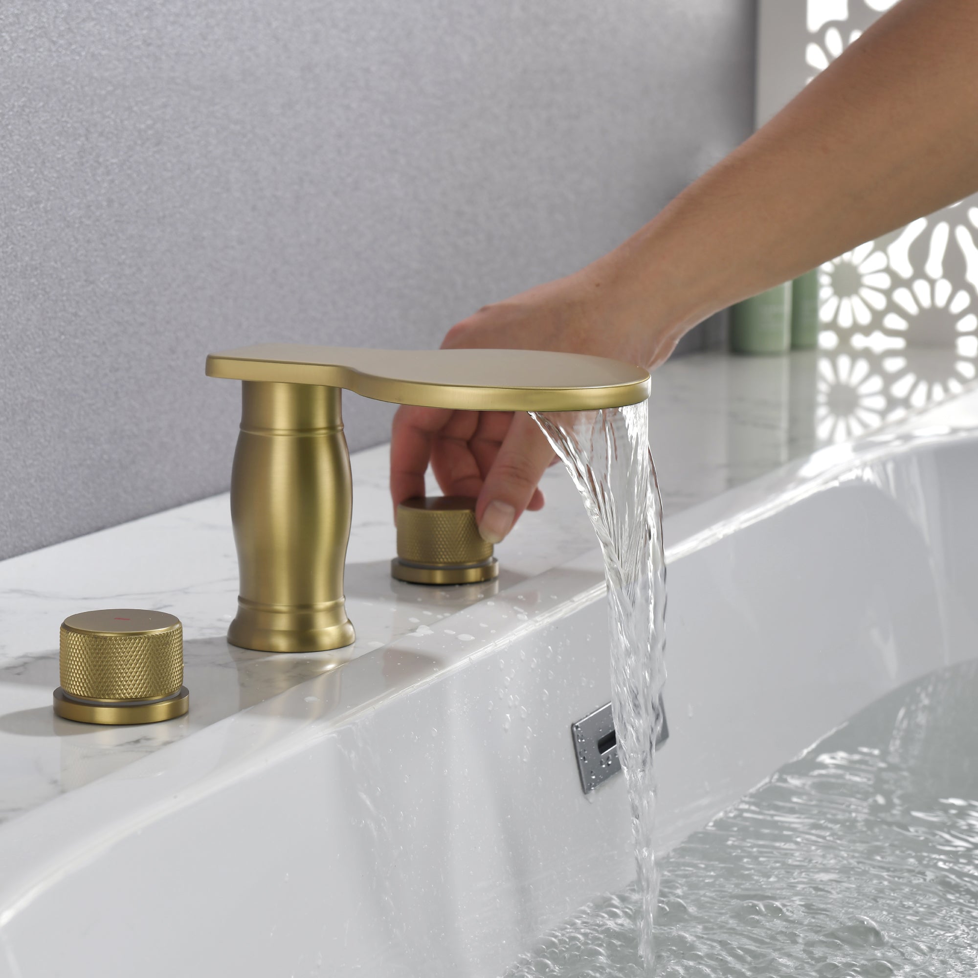 Double Handle Deck Mounted Roman Tub Faucet Trim