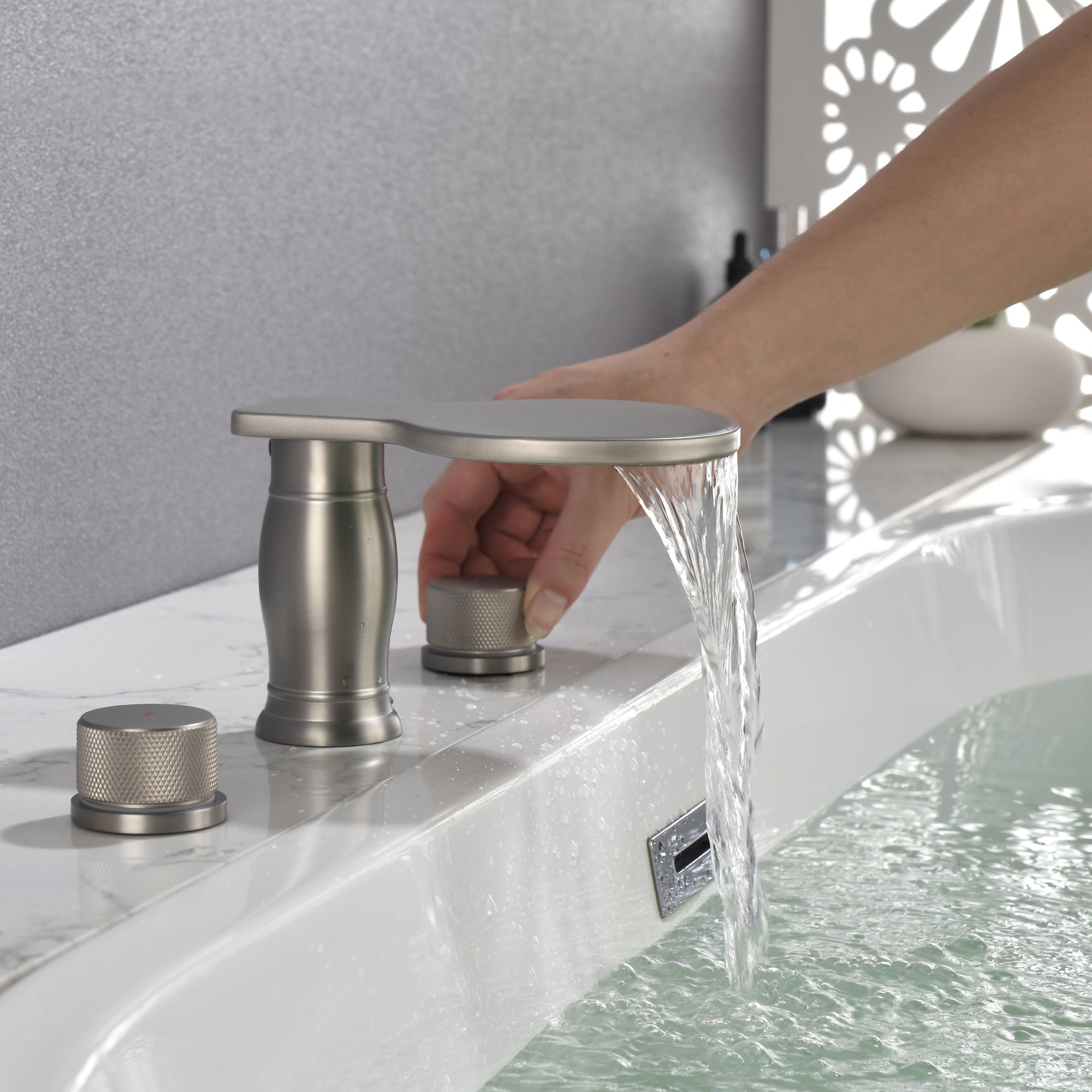 Double Handle Deck Mounted Roman Tub Faucet Trim
