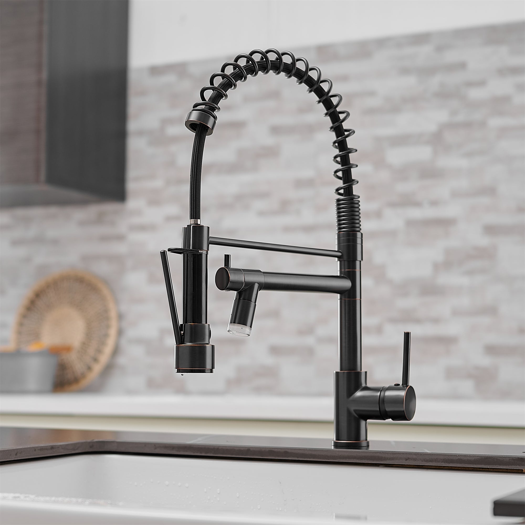 Pull Down Kitchen Faucet with Sprayer and LED Light in Oil Rubbed Bronze