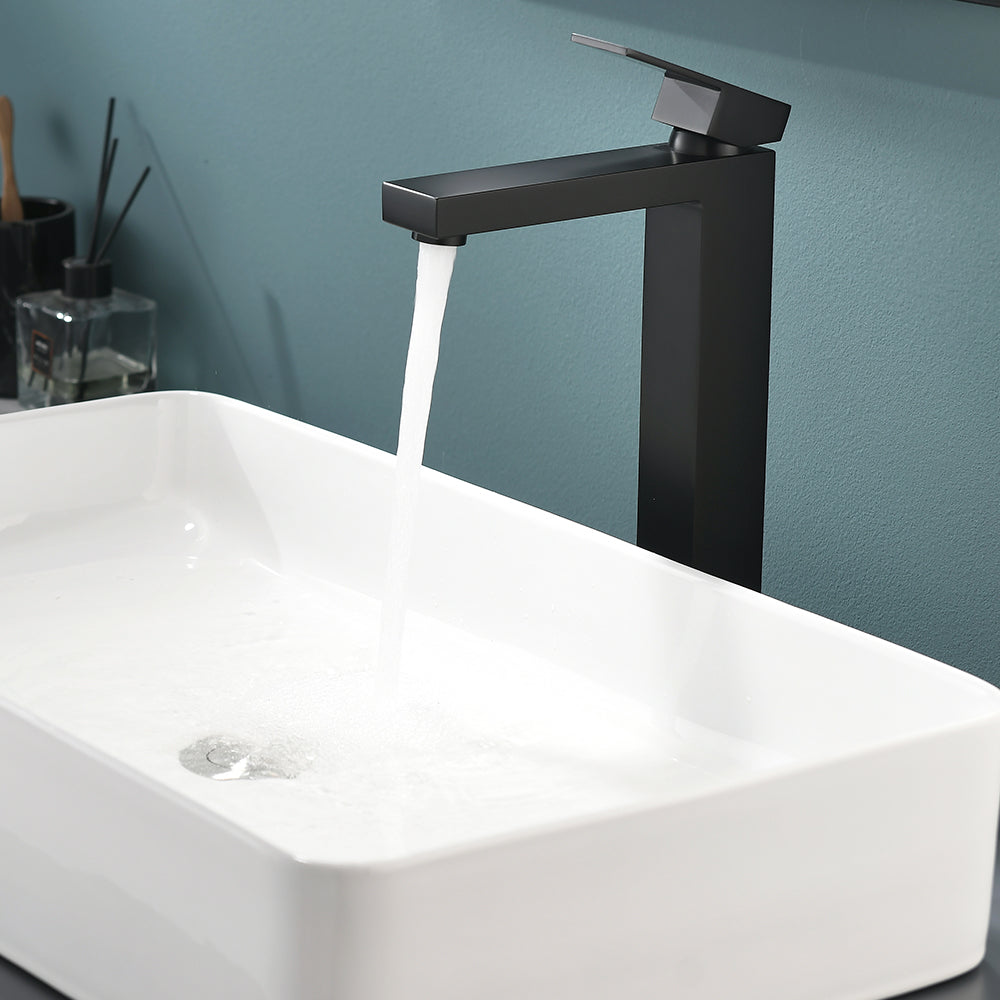 Single Handle Single Hole Bathroom Faucet with Spot Resistant Matte Black
