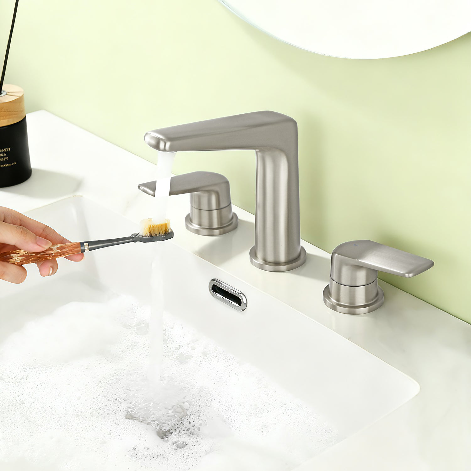 #Color_Brushed Nickel