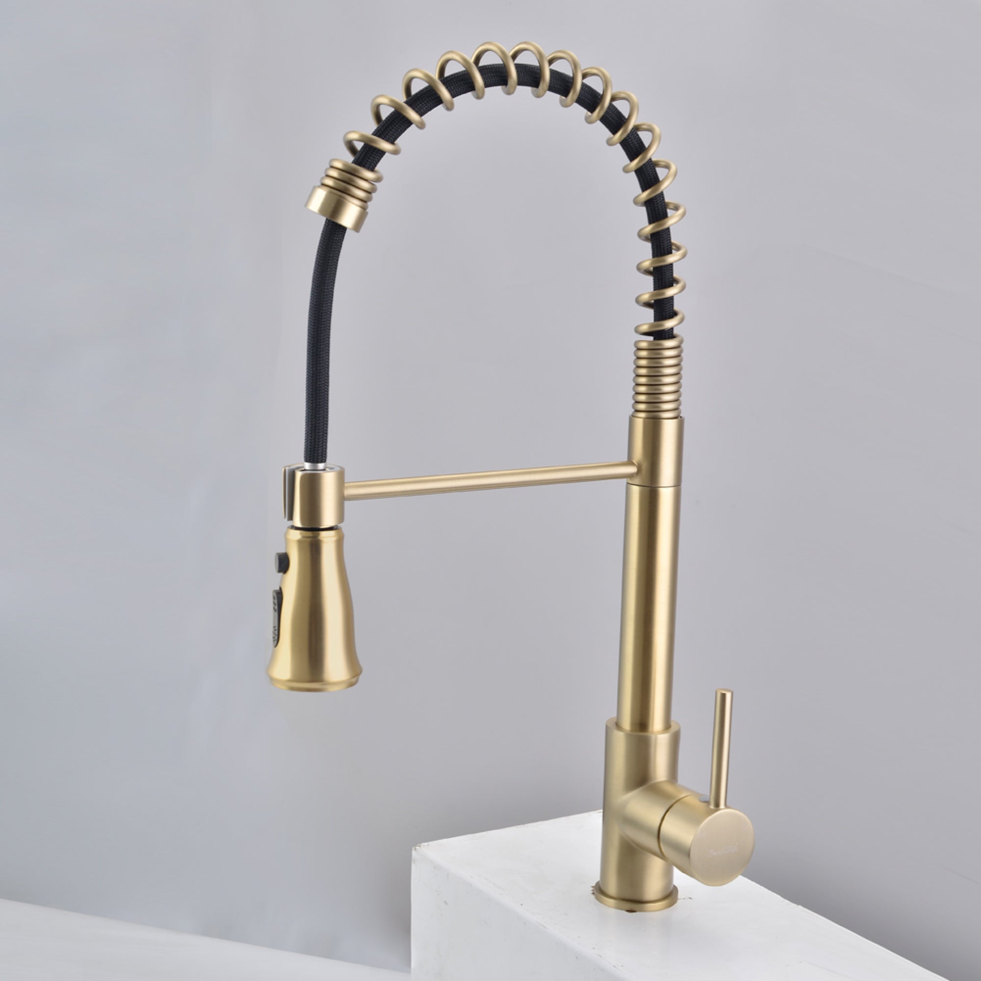 single hole bathroom faucet