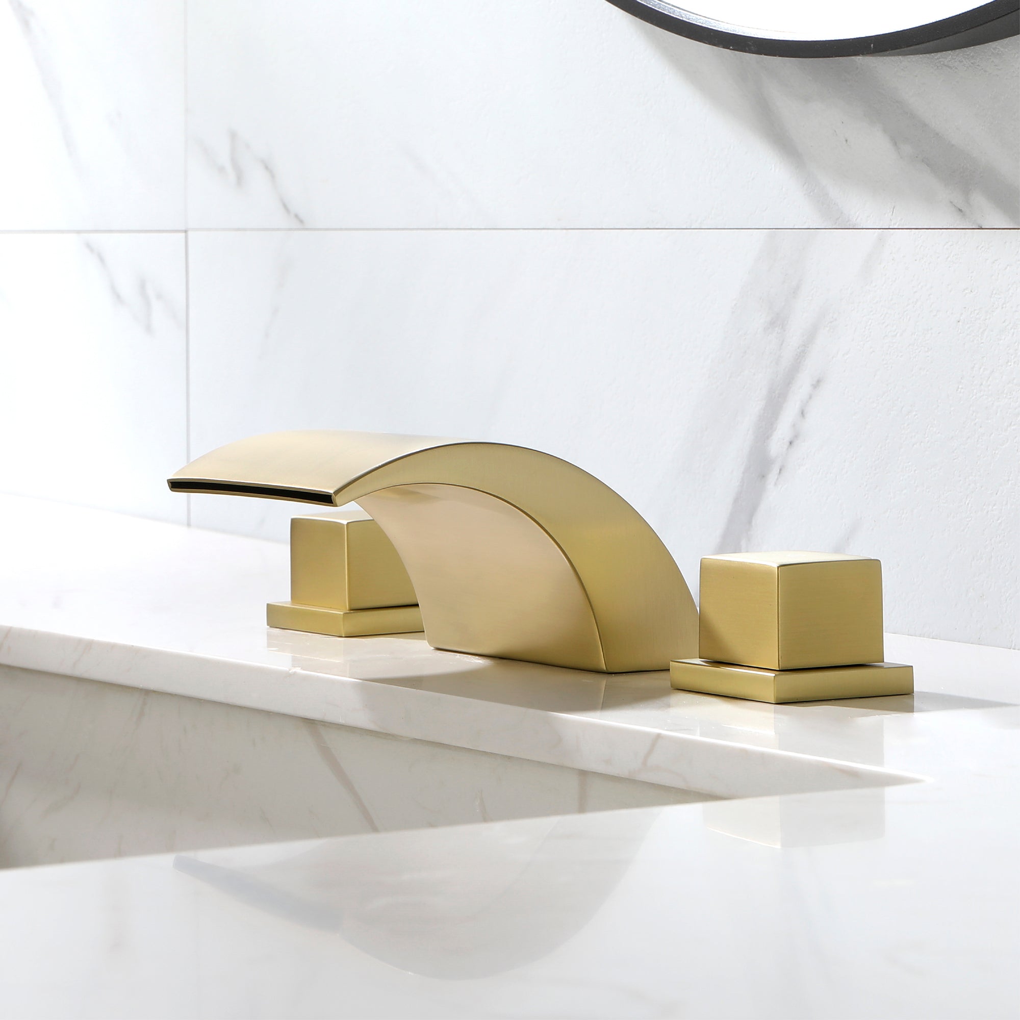 wall mount bathroom faucet