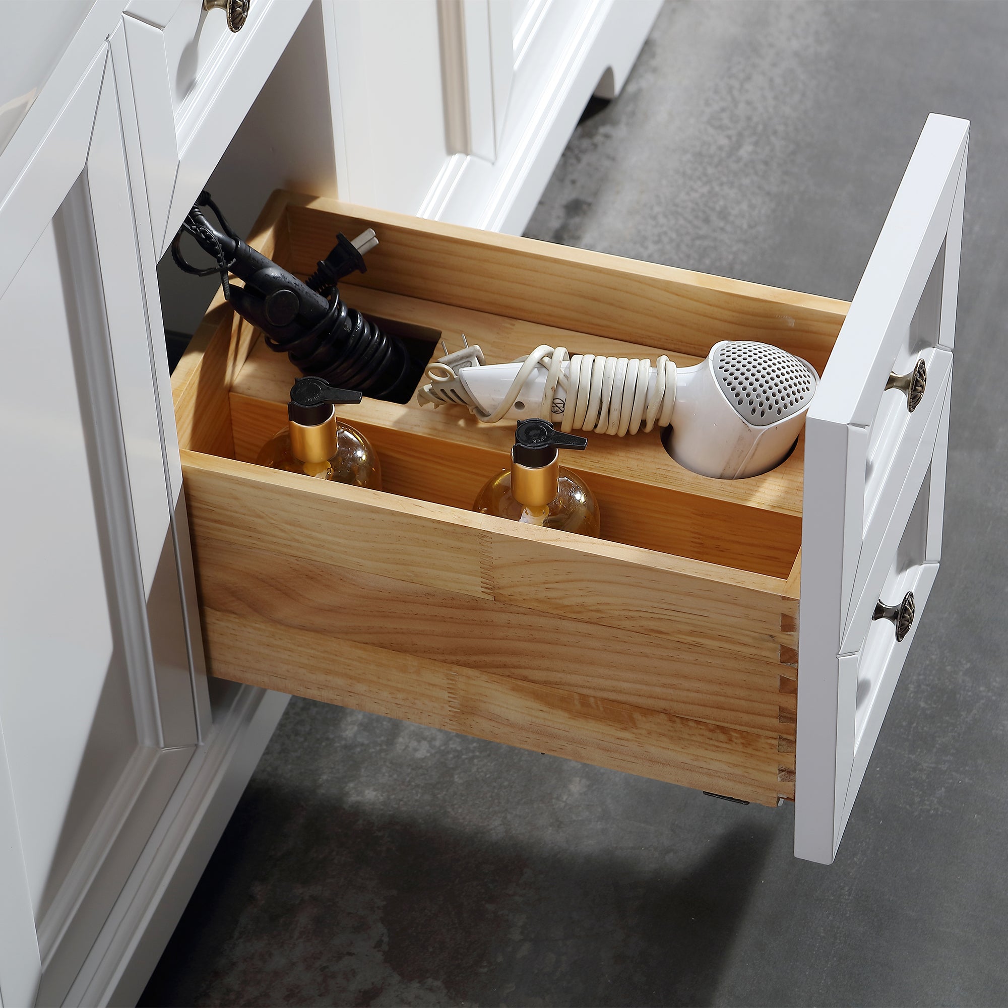60" Freestanding Bath Vanity Minimalist in White with White Quartz Top with White Basin