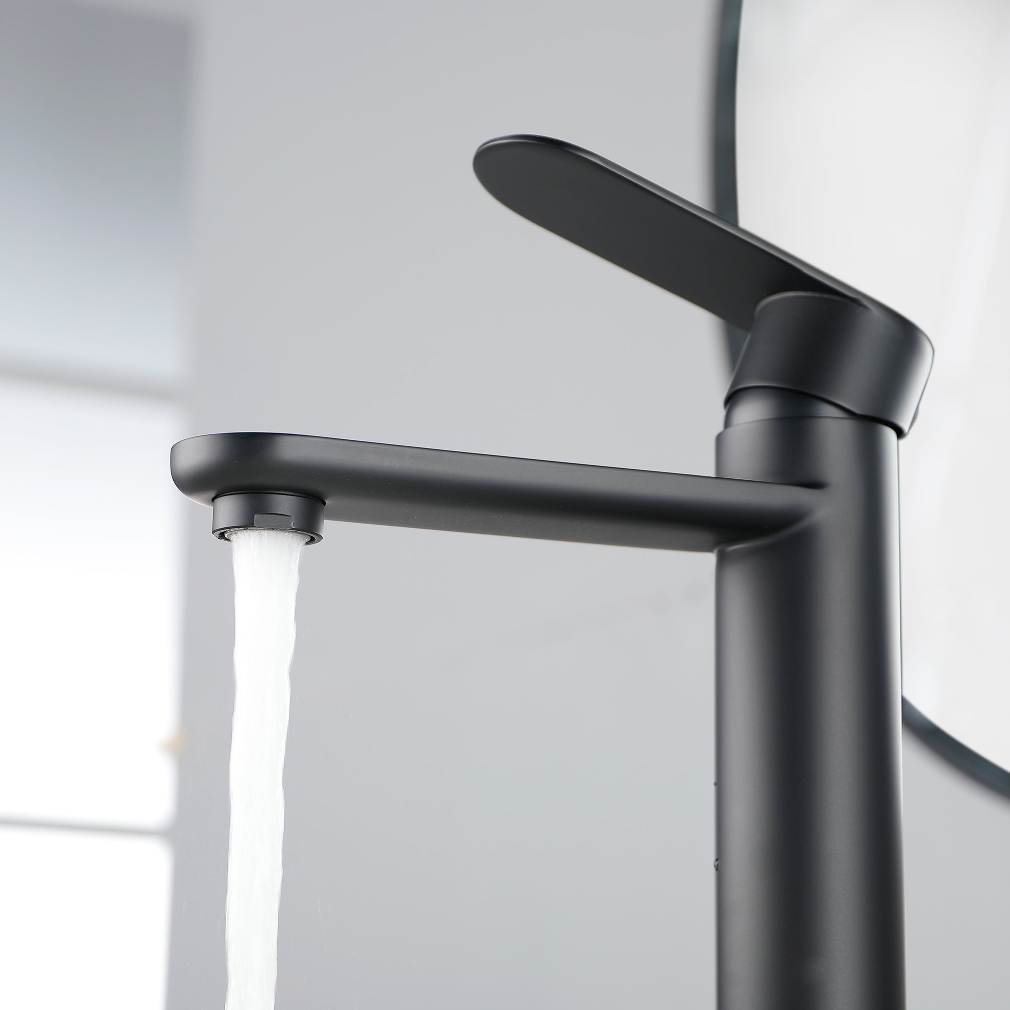 centerset bathroom faucet