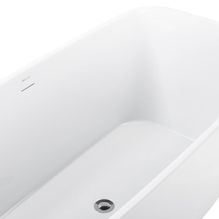 28-in W x 59-in L Gloss  Acrylic Oval Freestanding Soaking Bathtub