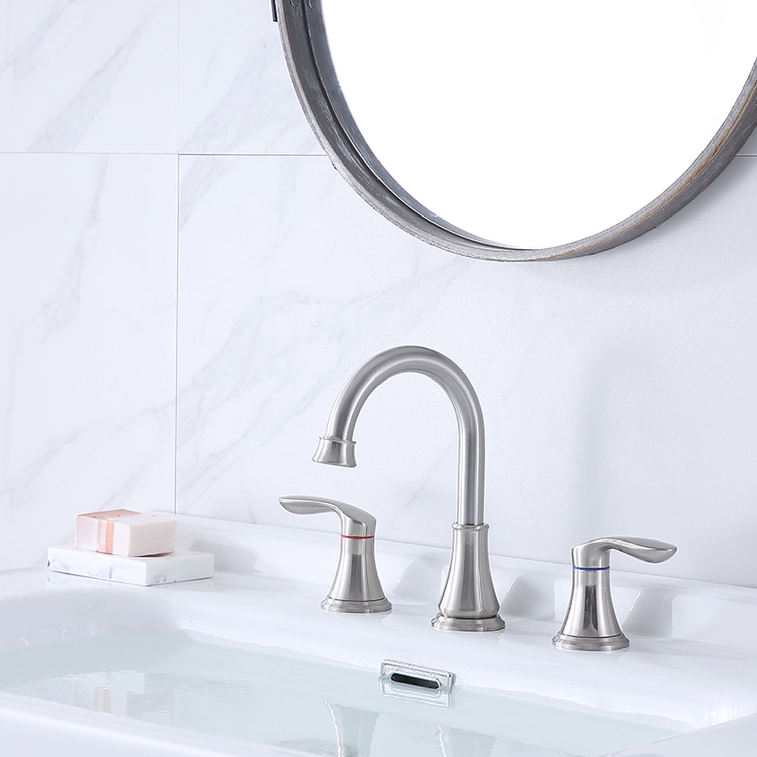 wall mount bathroom faucet
