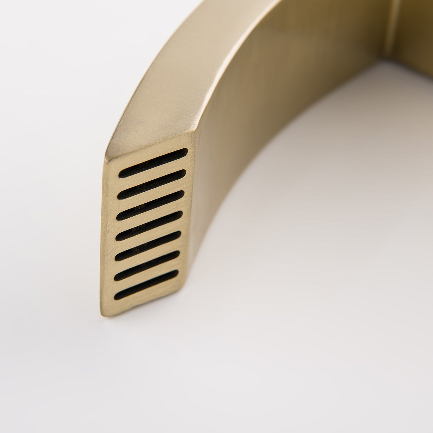 Waterfall Widespread 2 Handles Bathroom Sink Faucet Brushed Gold