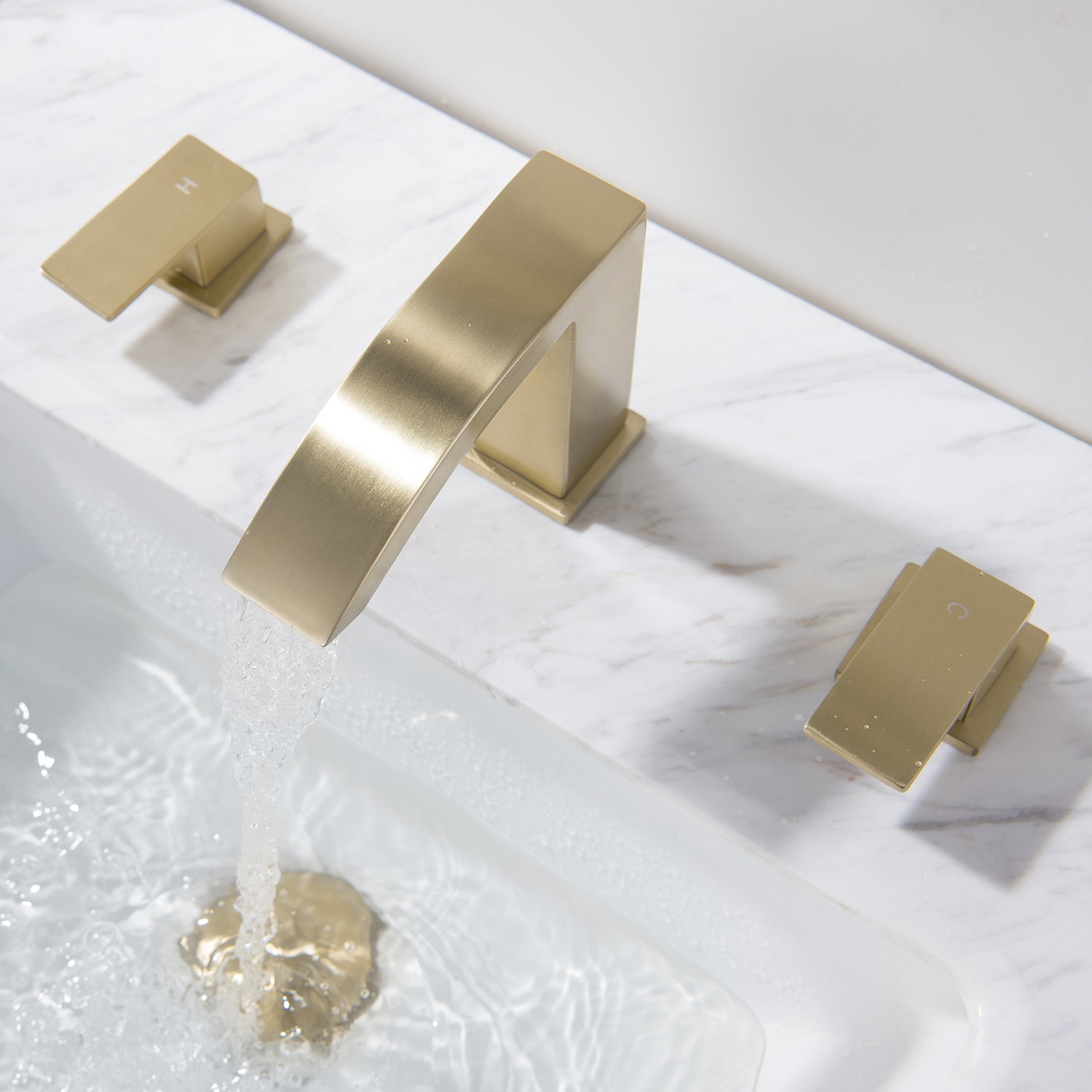 Waterfall Widespread 2 Handles Bathroom Sink Faucet Brushed Gold