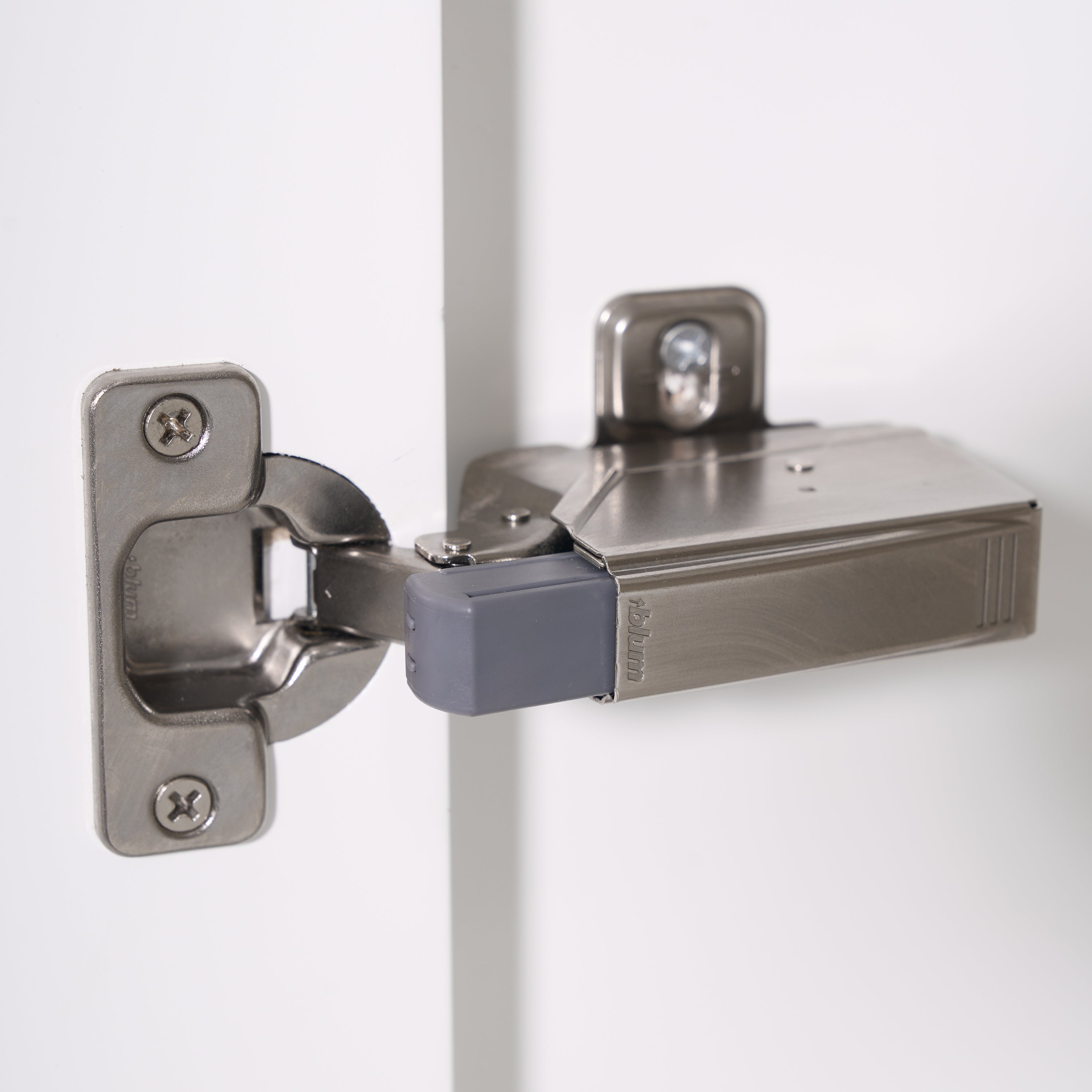 60 in. White Solid Wood Bathroom Vanity Set with Carrara White Quartz Top