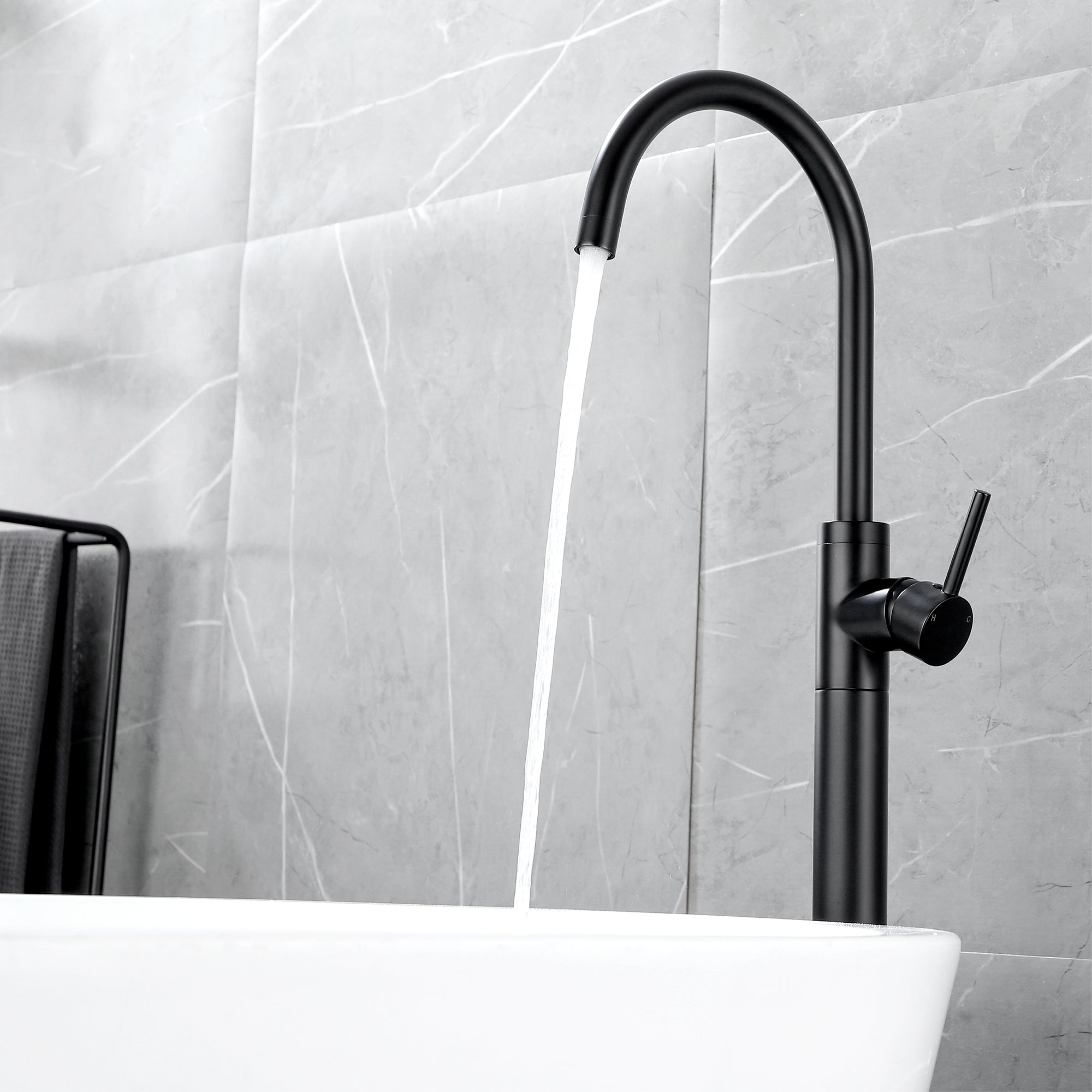 Single Handle Dual Control Floor Mounted Freestanding Bathtub Faucet