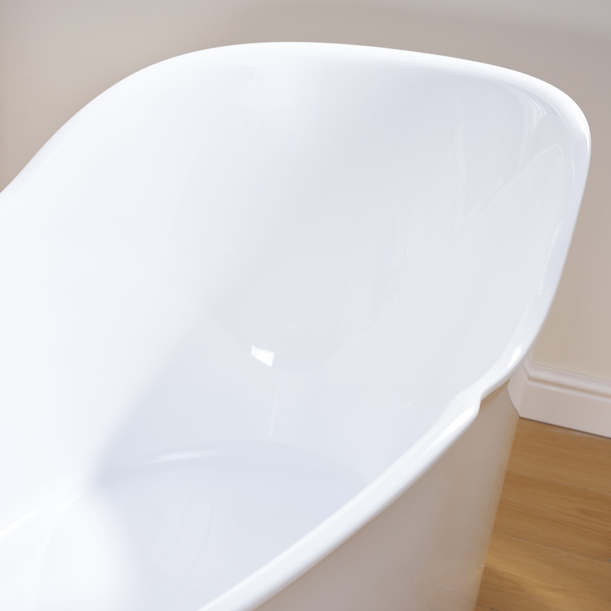 66" Freestanding Acrylic Bathtub Glossy White with Overflow and Drainage