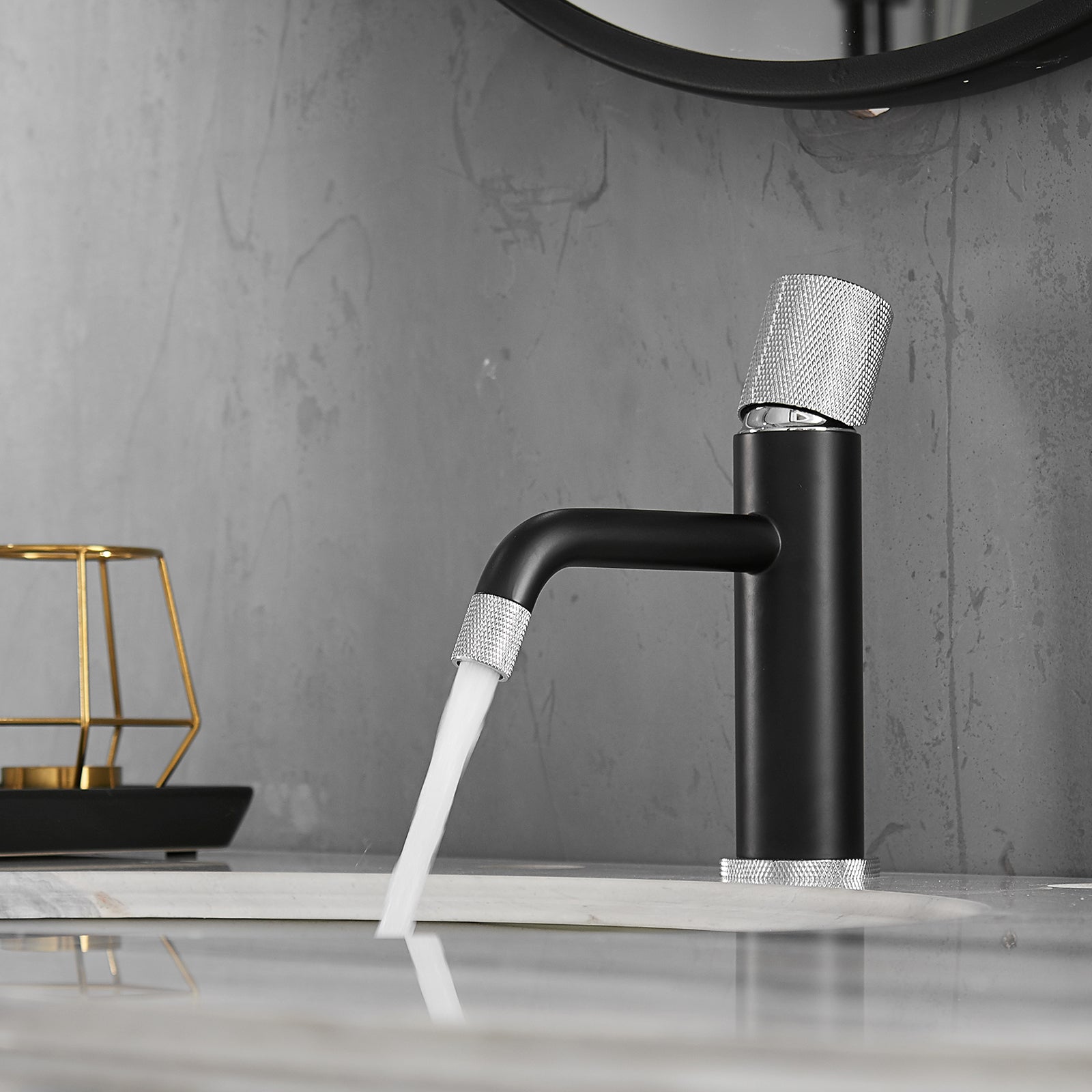 black bathroom faucets