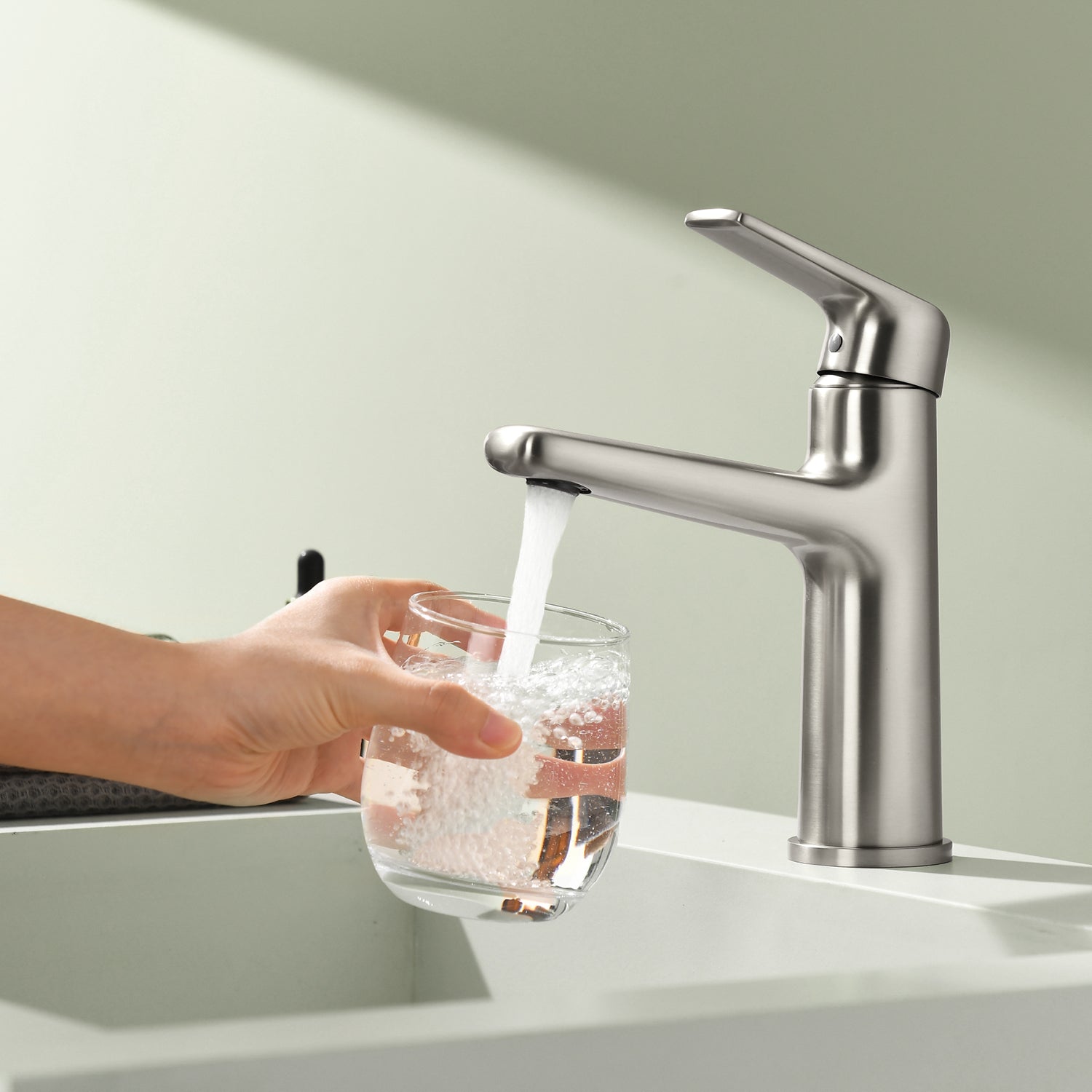 #Color_Brushed Nickel