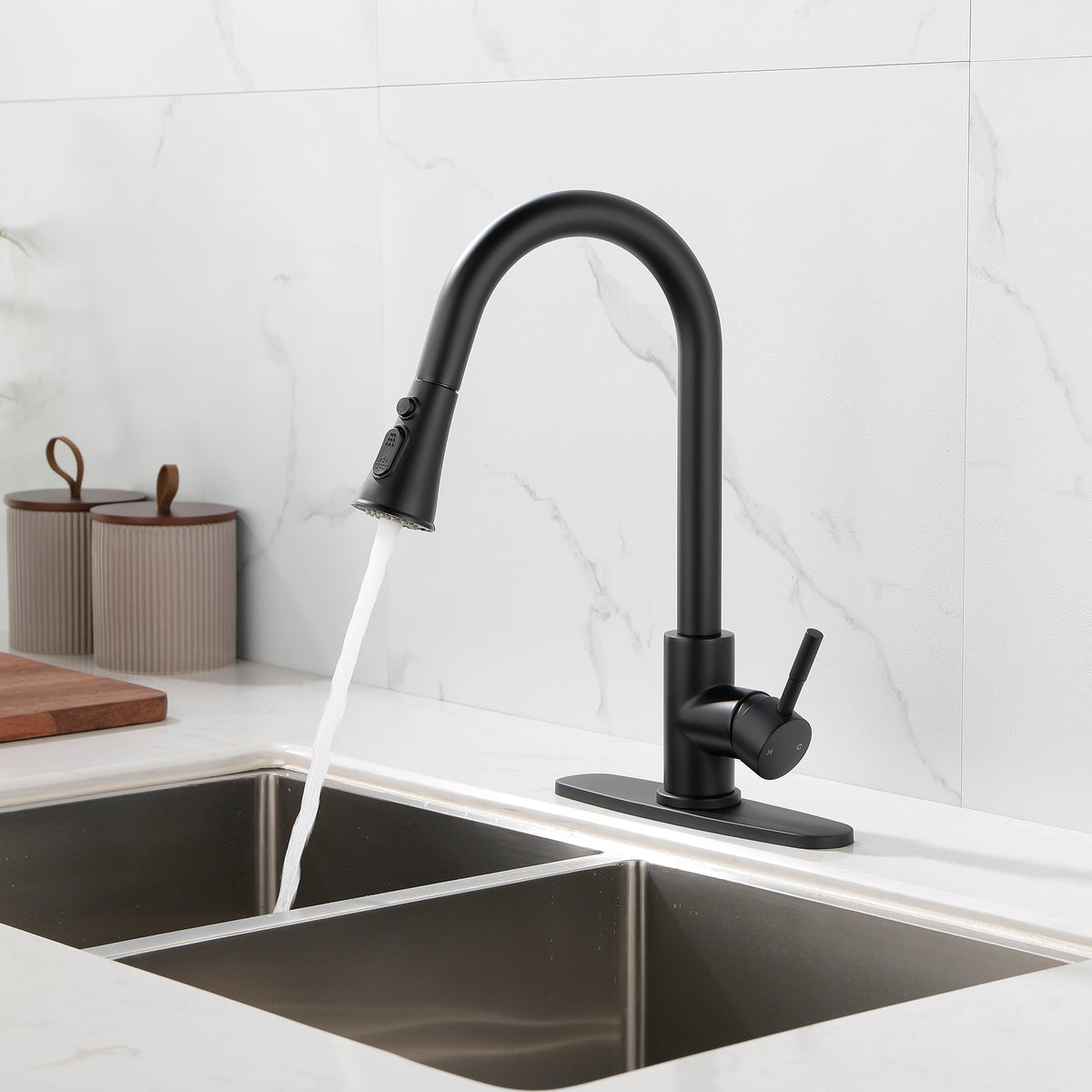 Classic High-Arc Pull-Down Kitchen Faucet with Dual-Function Spray Head & Retractable Hose, Single or 3-Hole Mount