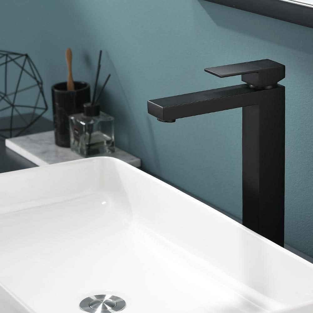 Single Handle Single Hole Bathroom Faucet with Spot Resistant Matte Black