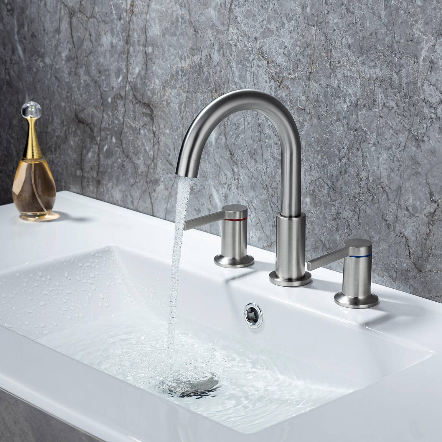 bathroom faucets widespread
