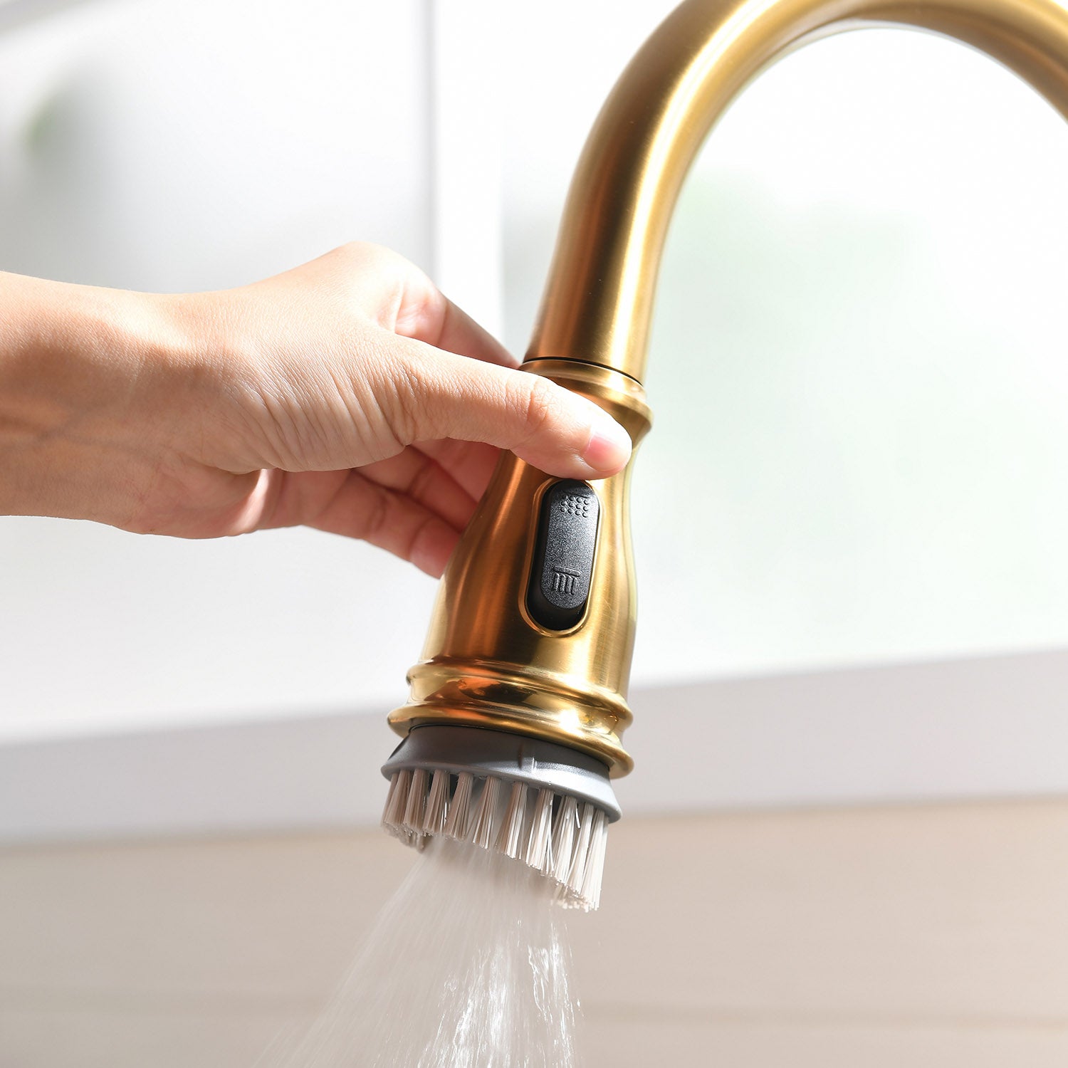 Single Handle Solid Brass Pull Down Kitchen Faucet in Brushed Gold
