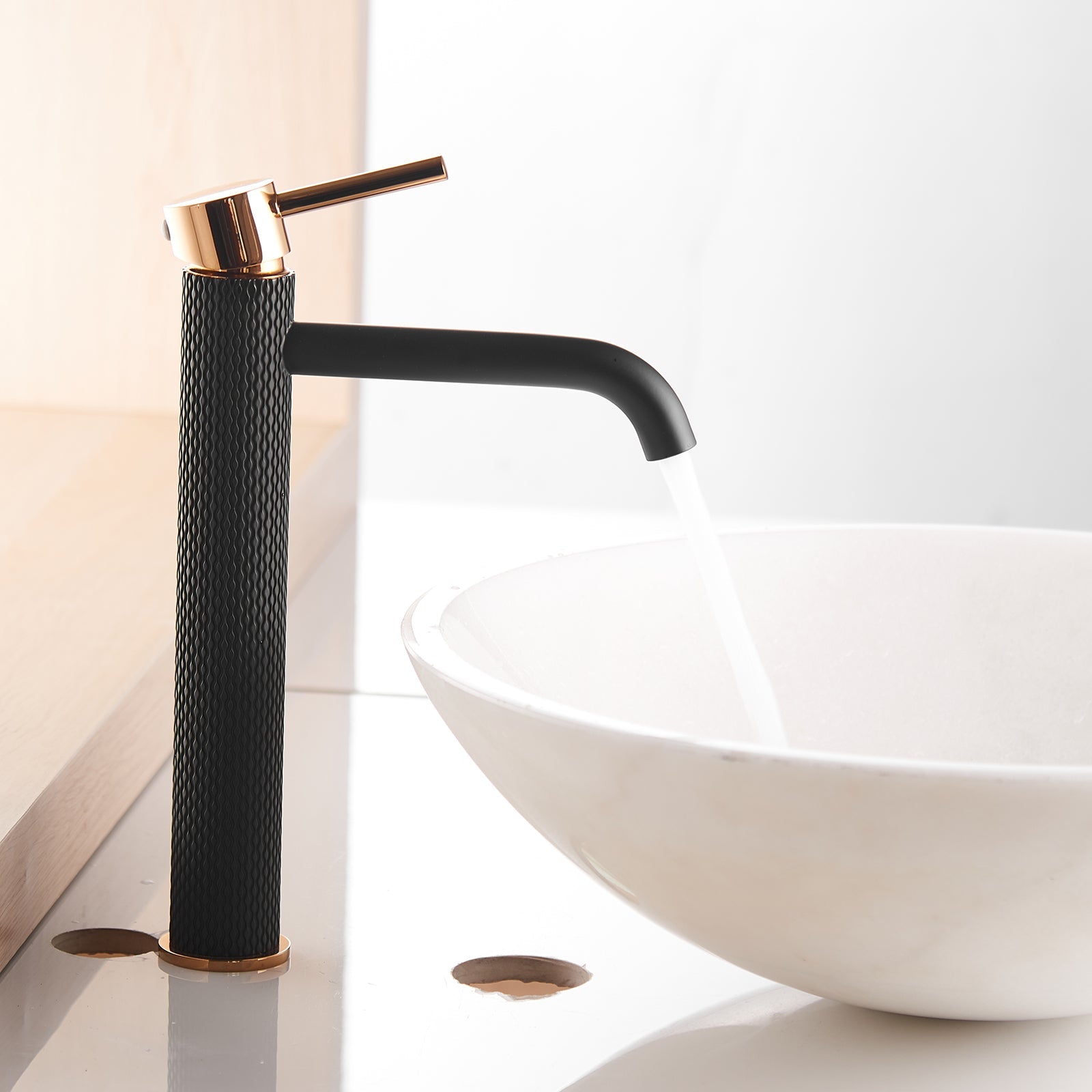 single hole bathroom faucet