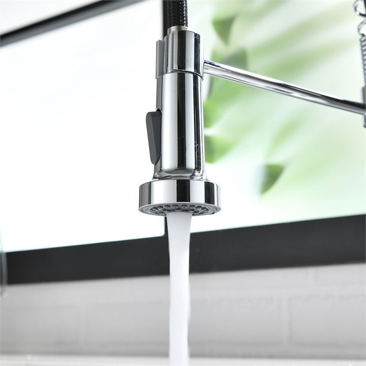 Single Handle Deck Mounted Pull Down Sprayer Kitchen Faucet In Silver