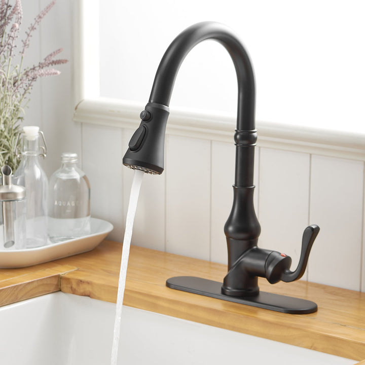 Single Handle Pull Down Spray Kitchen Faucet