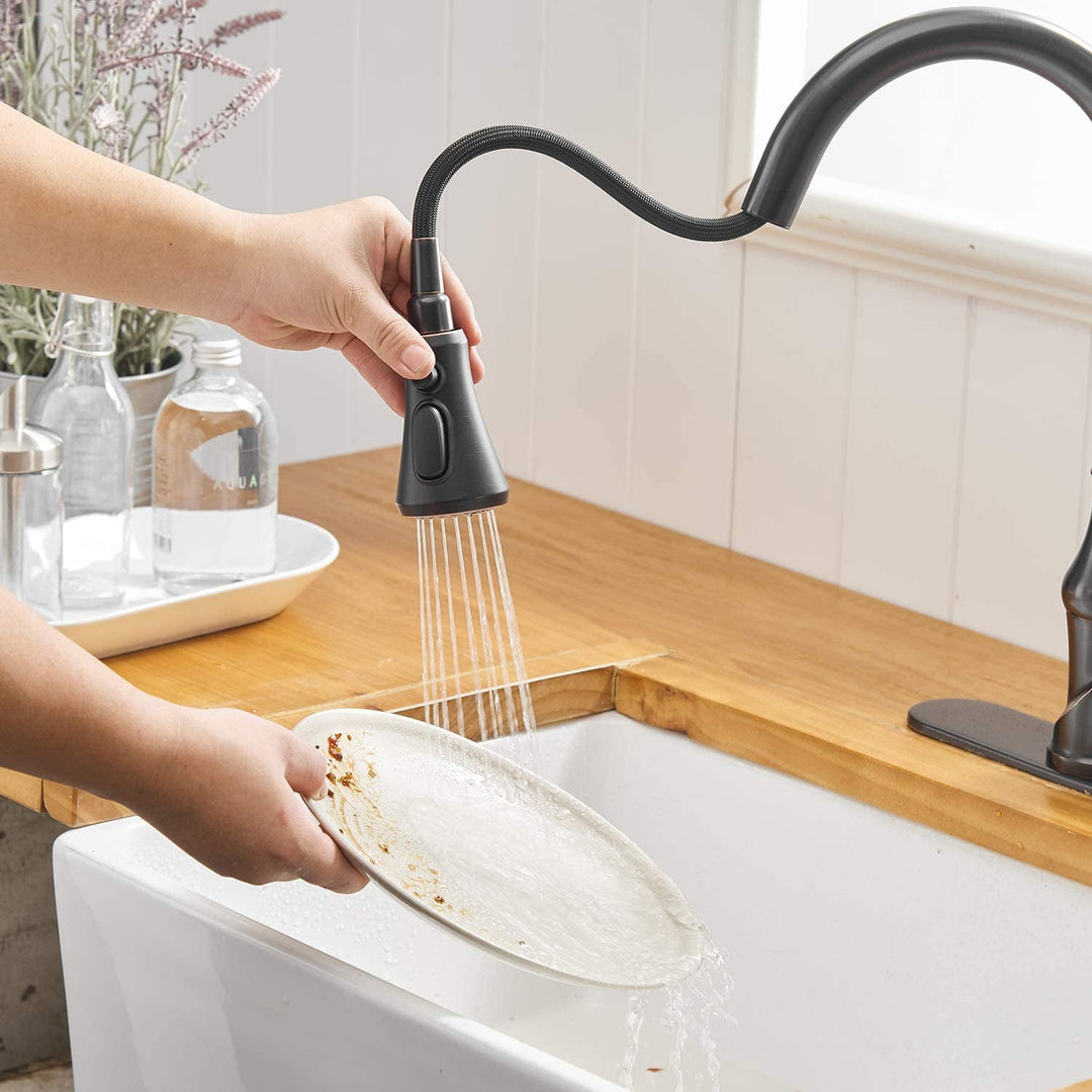 Single Handle Pull Down 3 Spray Kitchen Faucet with Deck Plate