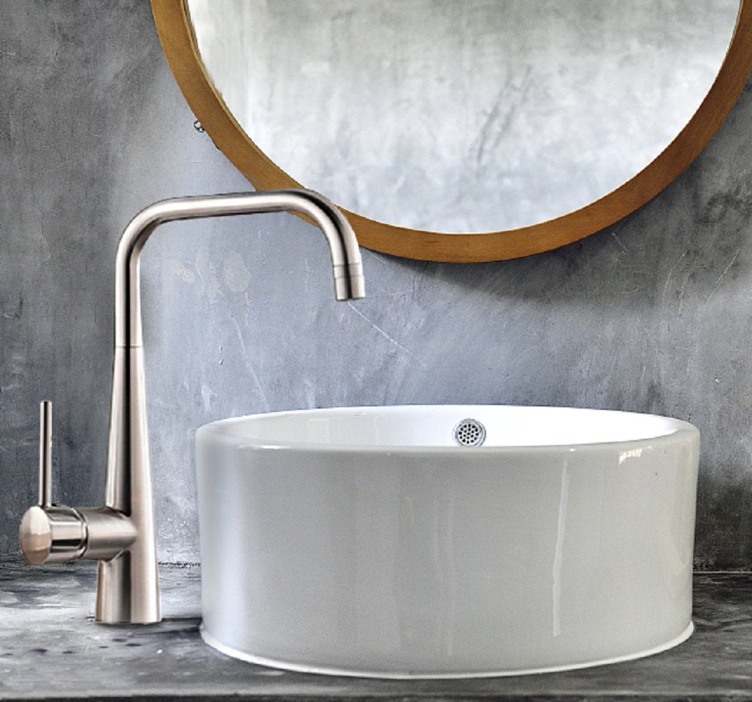 Single-Handle Standard Kitchen Faucet