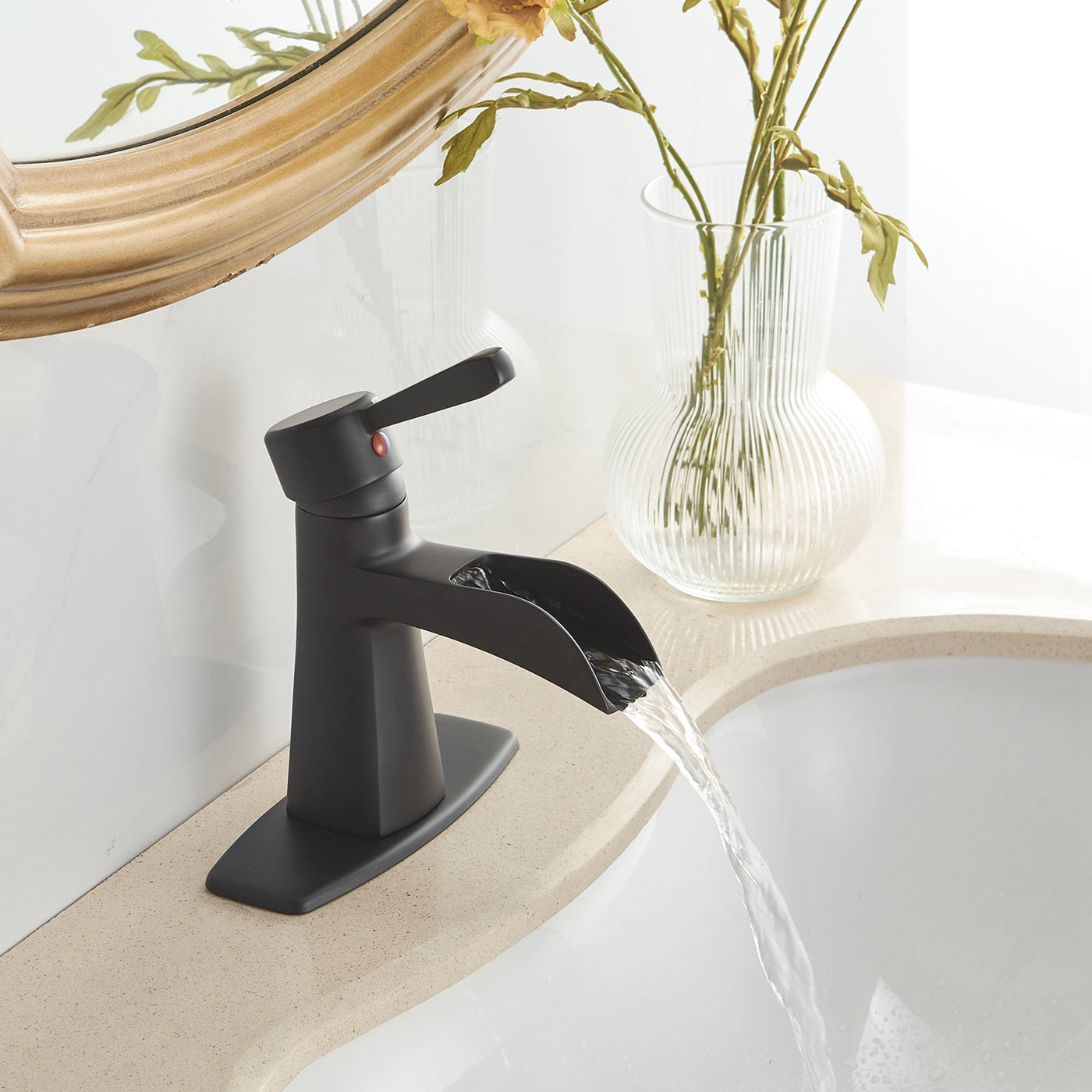 wall mounted bathroom faucet