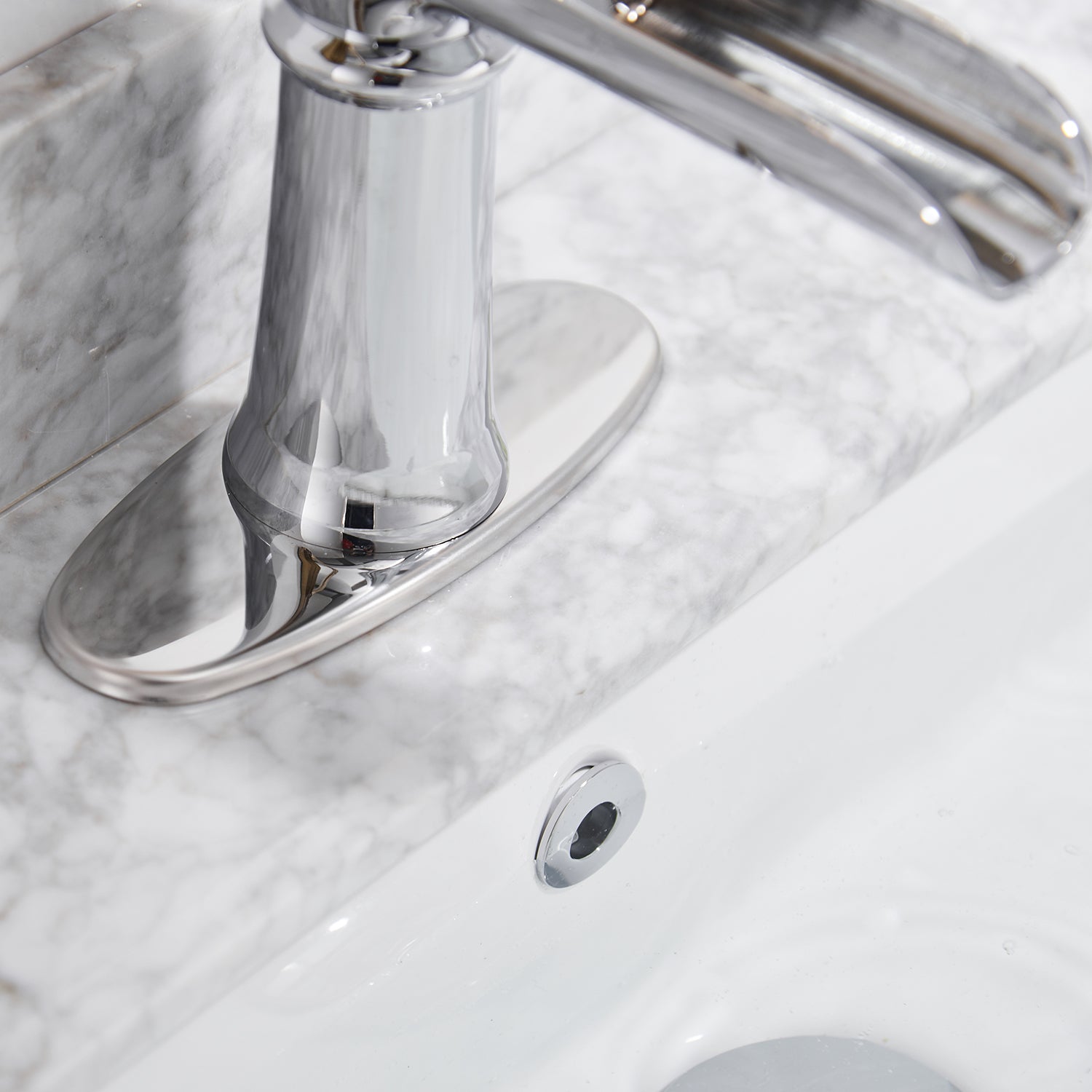 single hole bathroom faucet