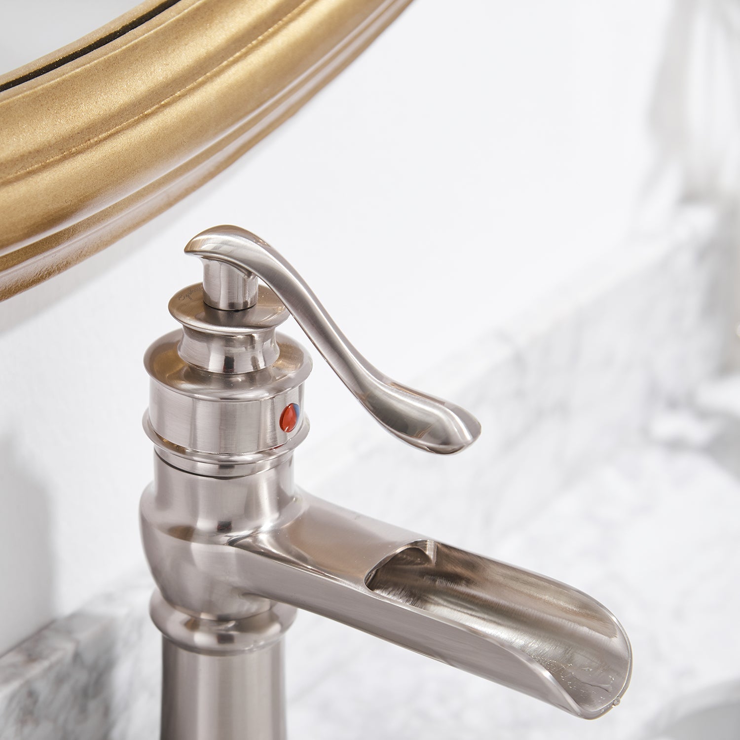 wall mount bathroom faucet