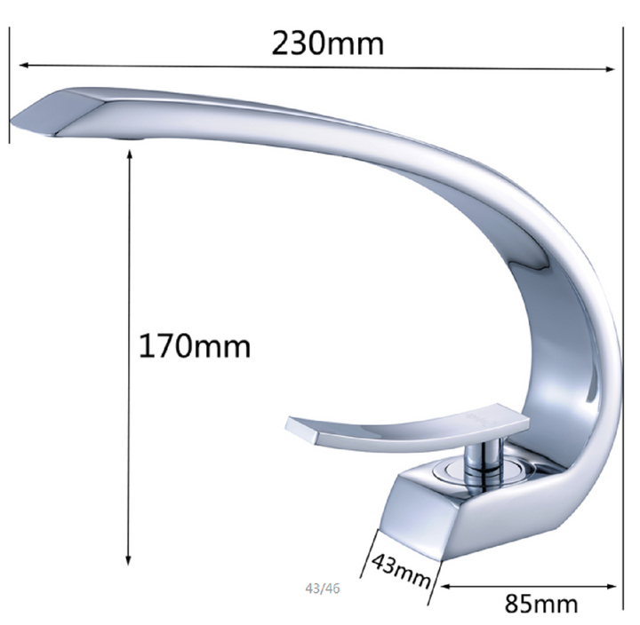 Single Handle Single Hole Bathroom Faucet in Polished Chrome