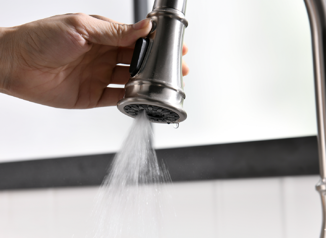 Kitchen Faucet with 360° Rotation