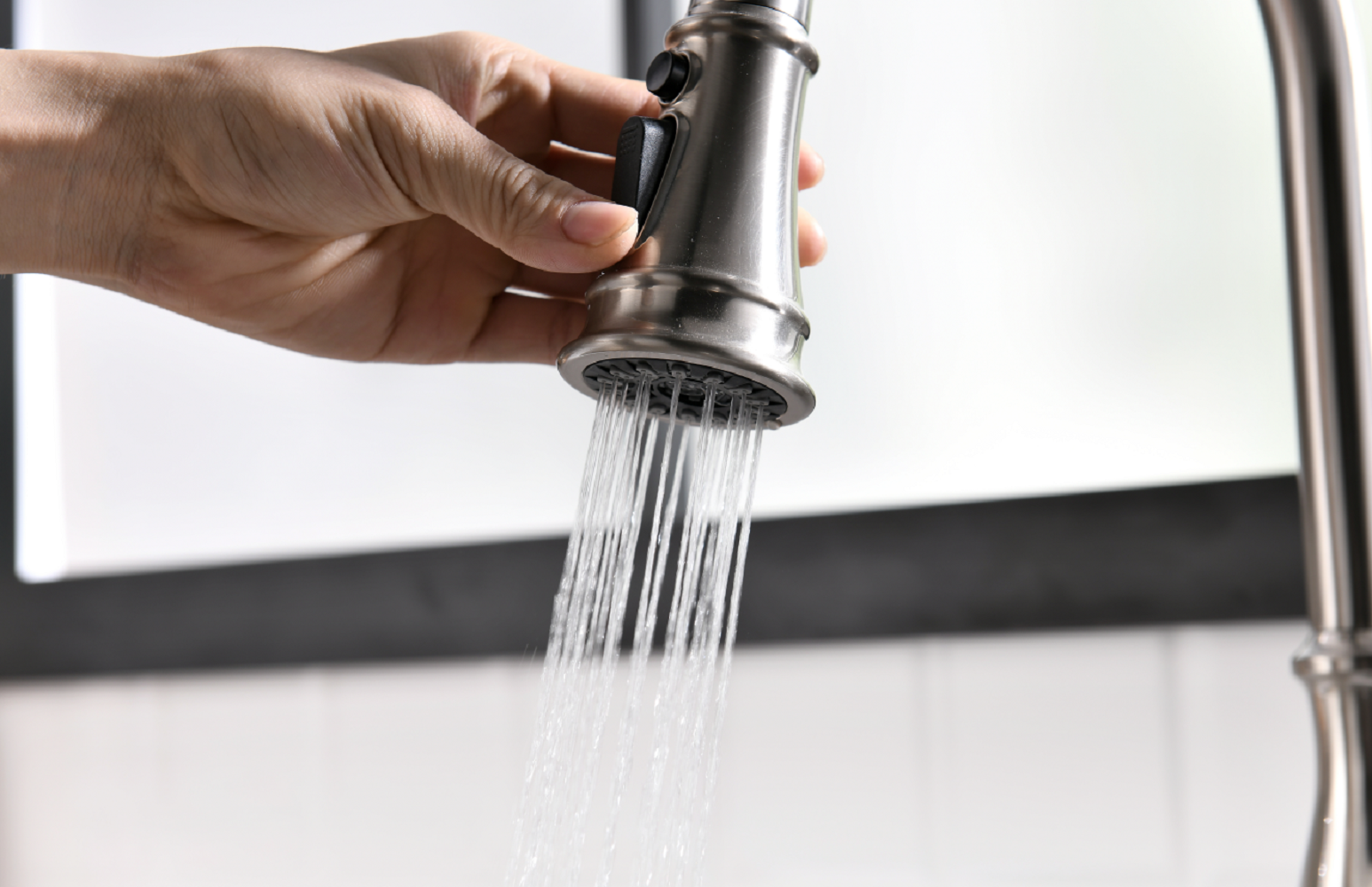 Kitchen Faucet with 360° Rotation