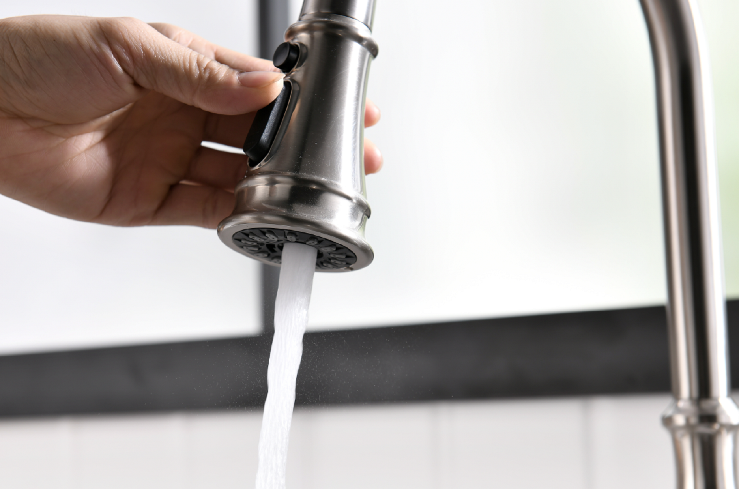 Kitchen Faucet with 360° Rotation
