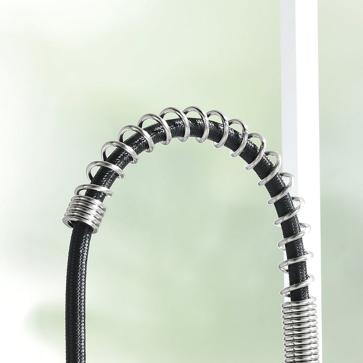 Single Handle Pull Down Sprayer Kitchen Faucet with 360° Rotation