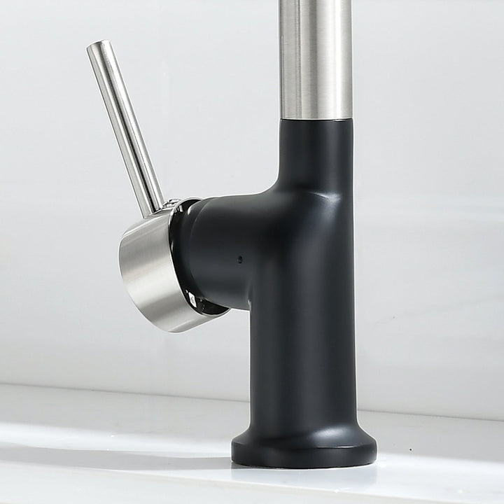 Single Handle Pull Down Sprayer Kitchen Faucet with 360° Rotation