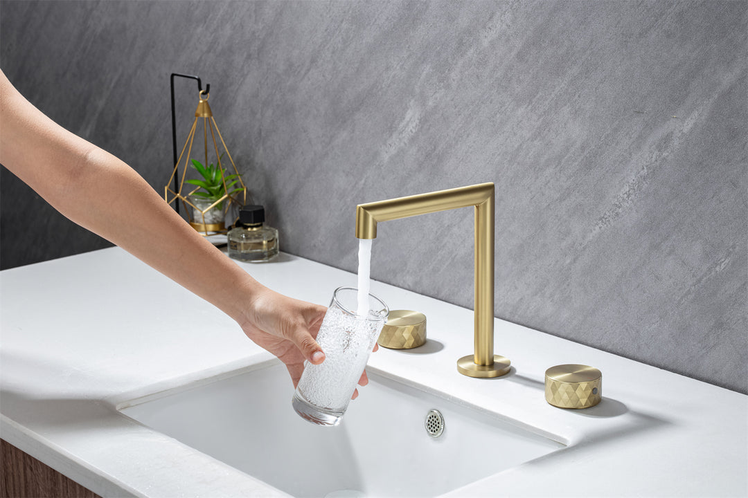 Bathroom Sink Faucet with 2 Handles, Bathroom Tap Mixer Faucet, Deck Mounted Solid Brass Bathroom Faucet, Golden Brushed