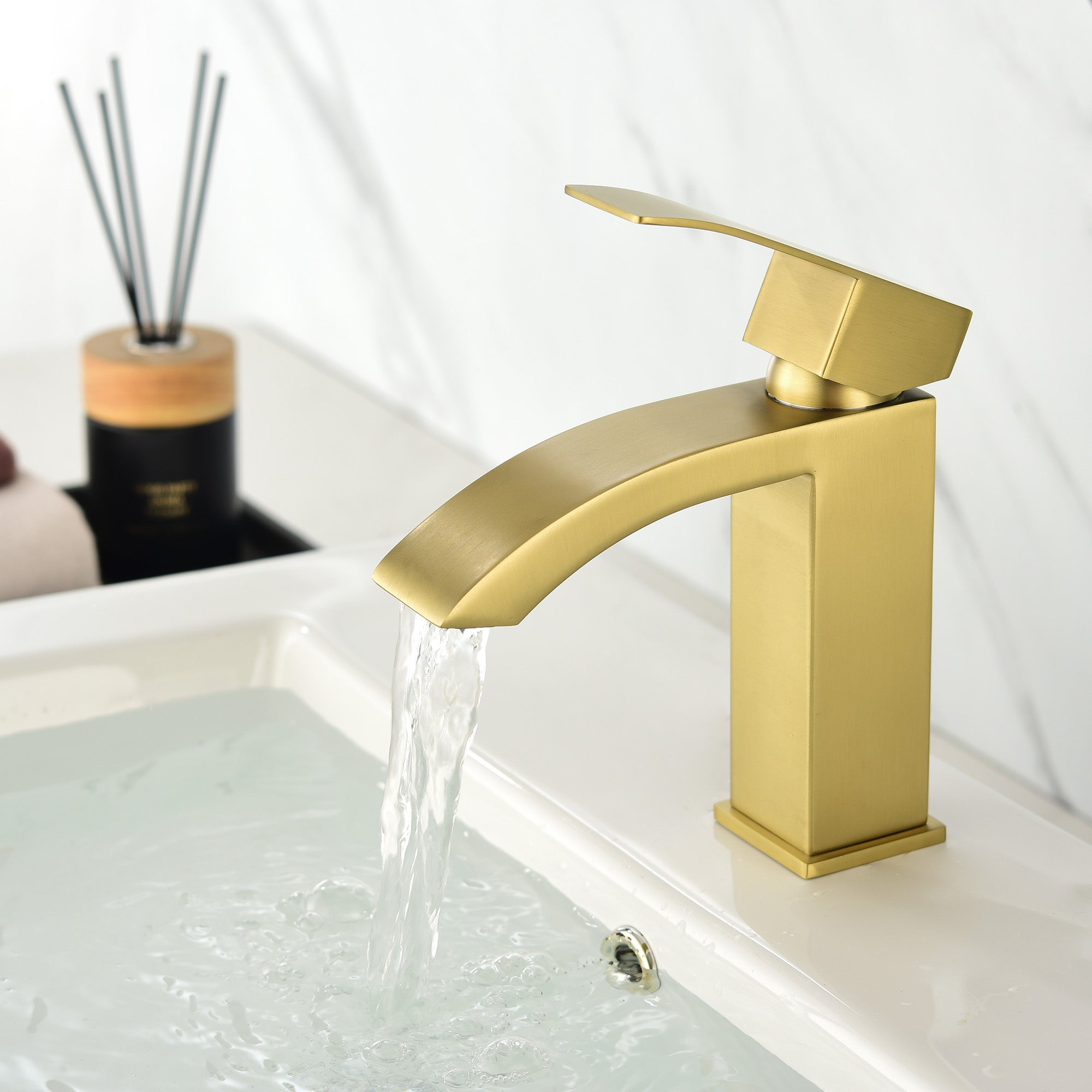 widespread bathroom faucet