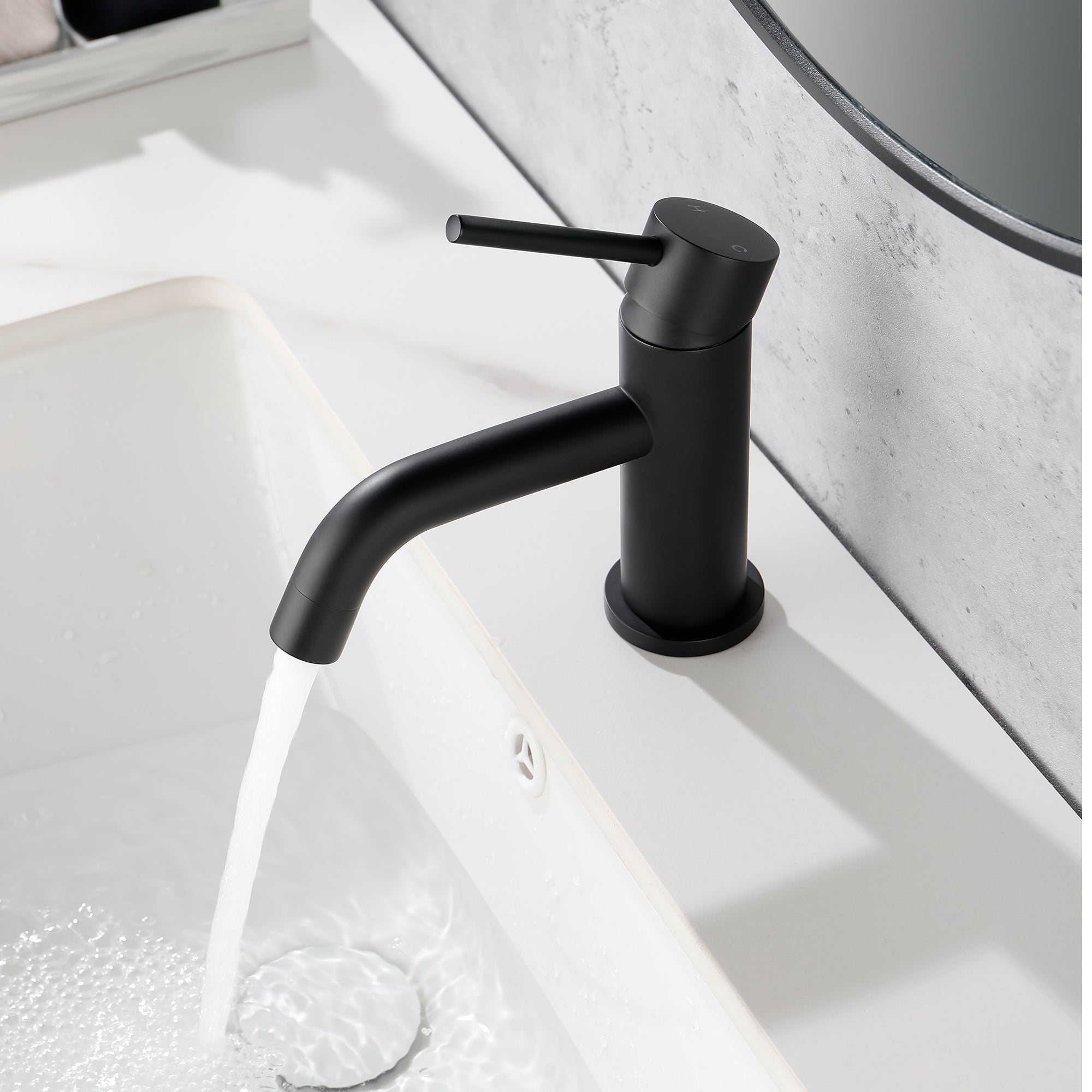 black bathroom faucets