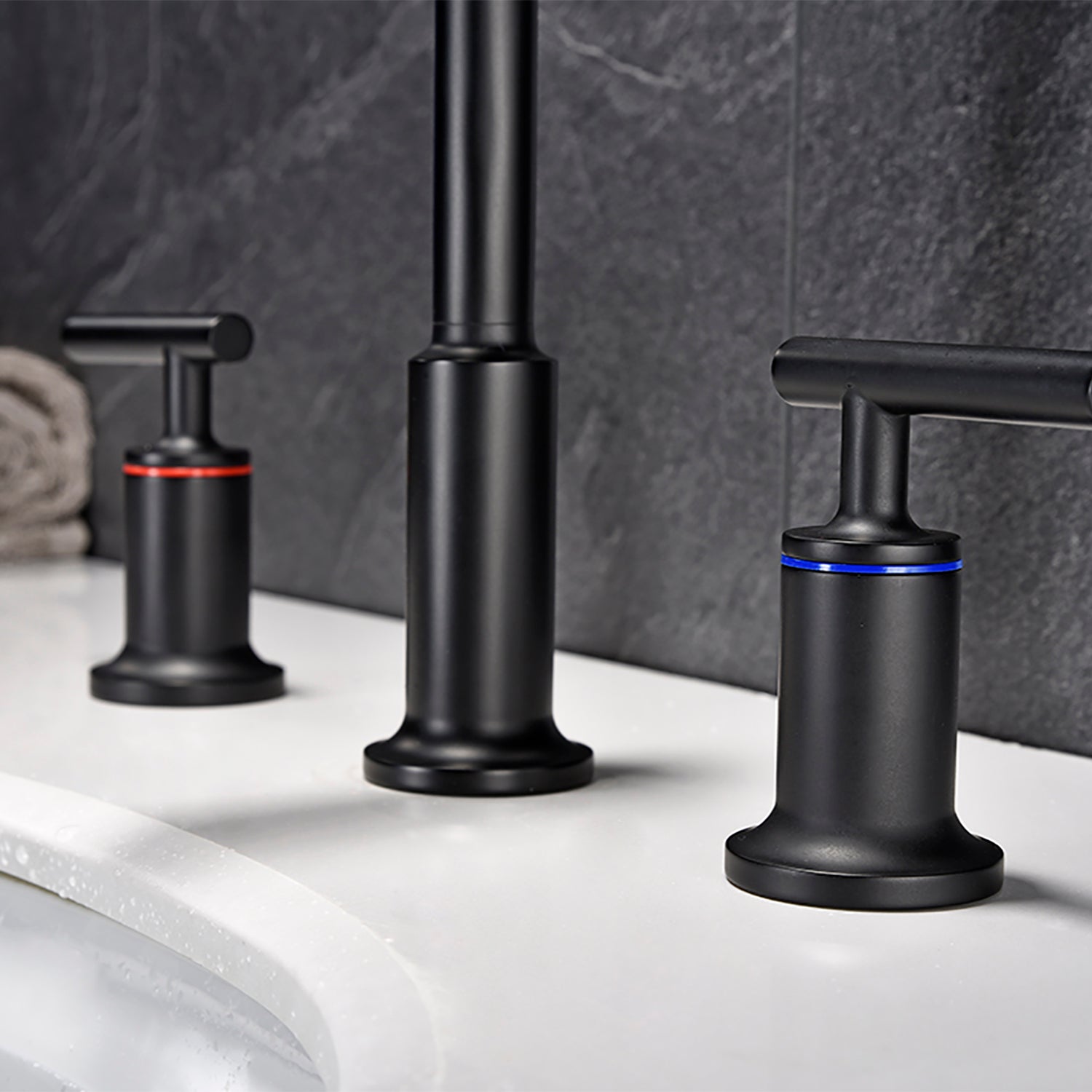 2-Handle Bathroom Faucet