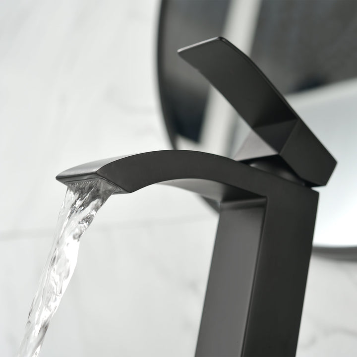 1-Handle Single Hole Bathroom Sink Faucet